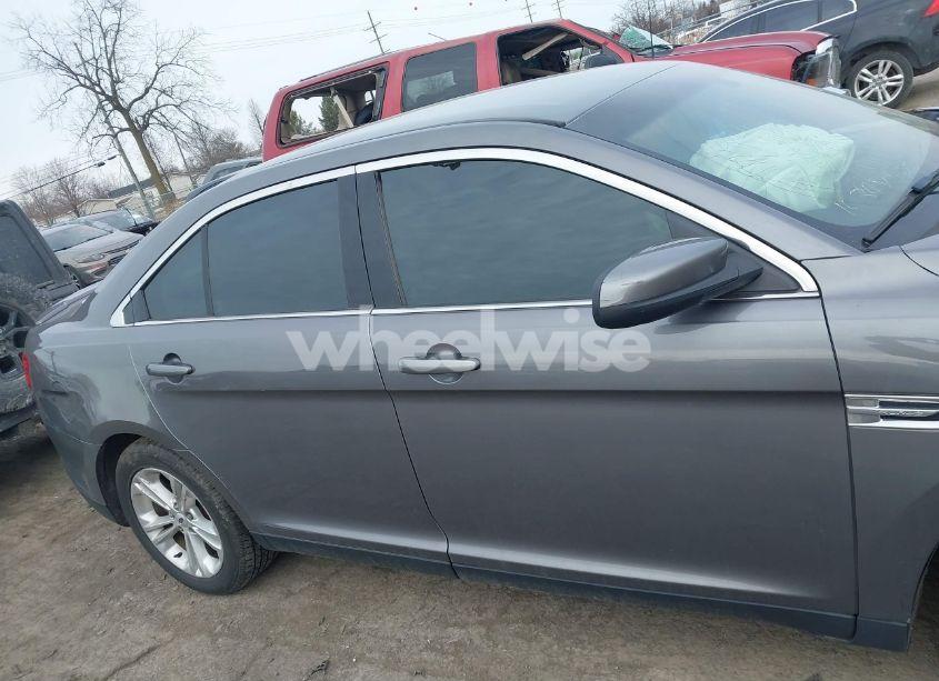 Photo 13 of 2014 Ford Taurus SEL (VIN 1FAHP2H8XEG152666)