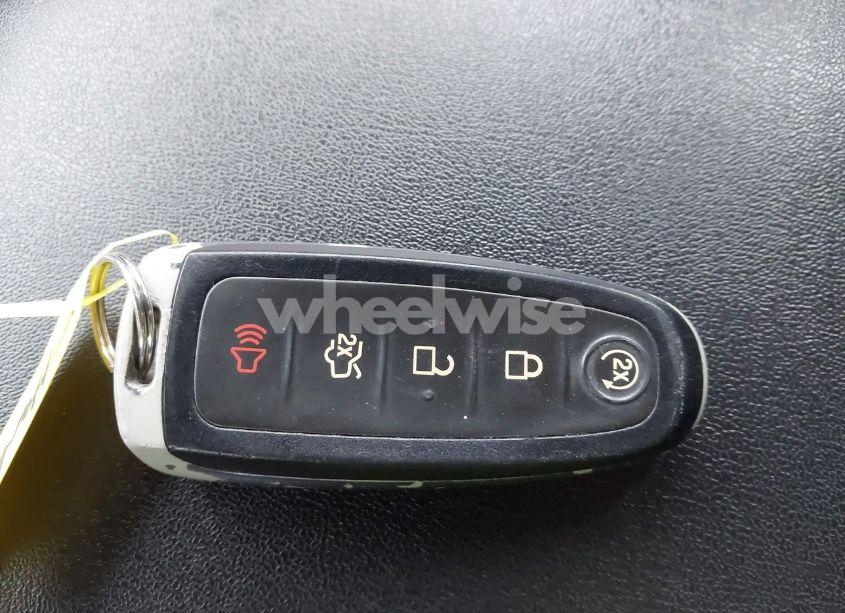 Photo 11 of 2016 Ford Taurus SEL (VIN 1FAHP2H8XGG107326)