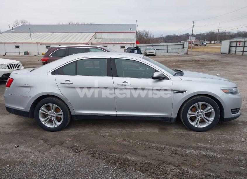 Photo 13 of 2016 Ford Taurus SEL (VIN 1FAHP2H8XGG107326)