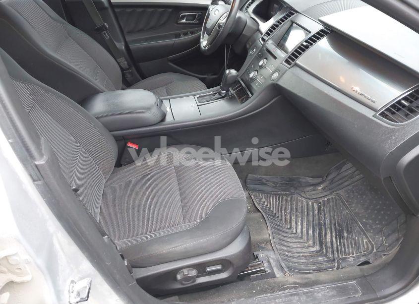 Photo 5 of 2016 Ford Taurus SEL (VIN 1FAHP2H8XGG107326)