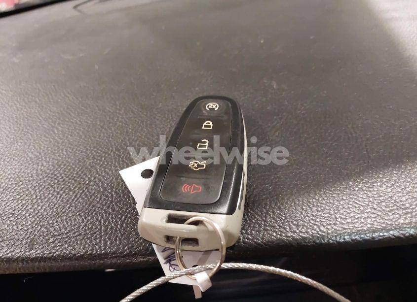 Photo 11 of 2016 Ford Taurus SEL (VIN 1FAHP2H8XGG122764)