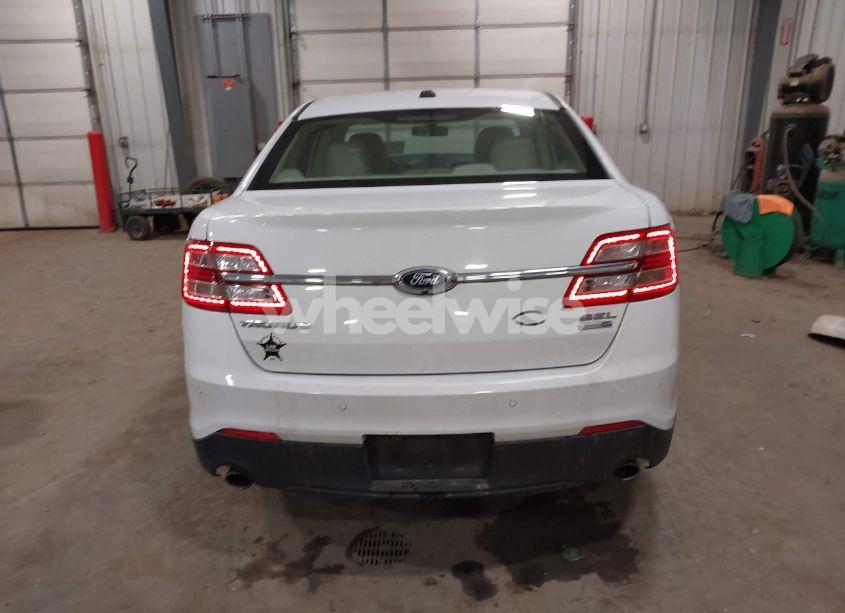 Photo 16 of 2016 Ford Taurus SEL (VIN 1FAHP2H8XGG122764)