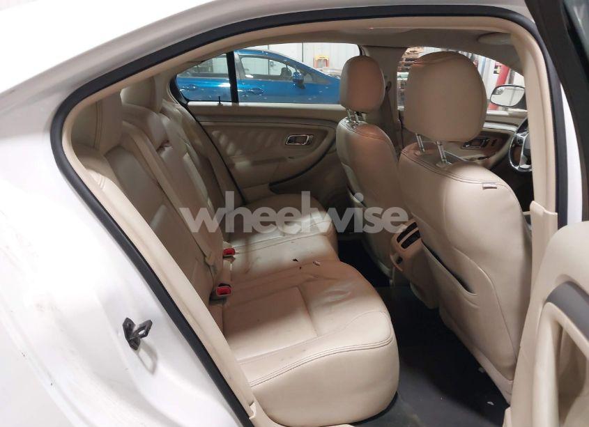 Photo 8 of 2016 Ford Taurus SEL (VIN 1FAHP2H8XGG122764)