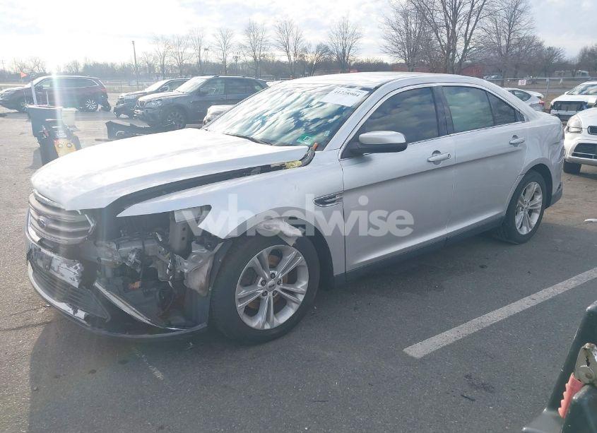 Photo 2 of 2016 Ford Taurus SEL (VIN 1FAHP2H8XGG124367)