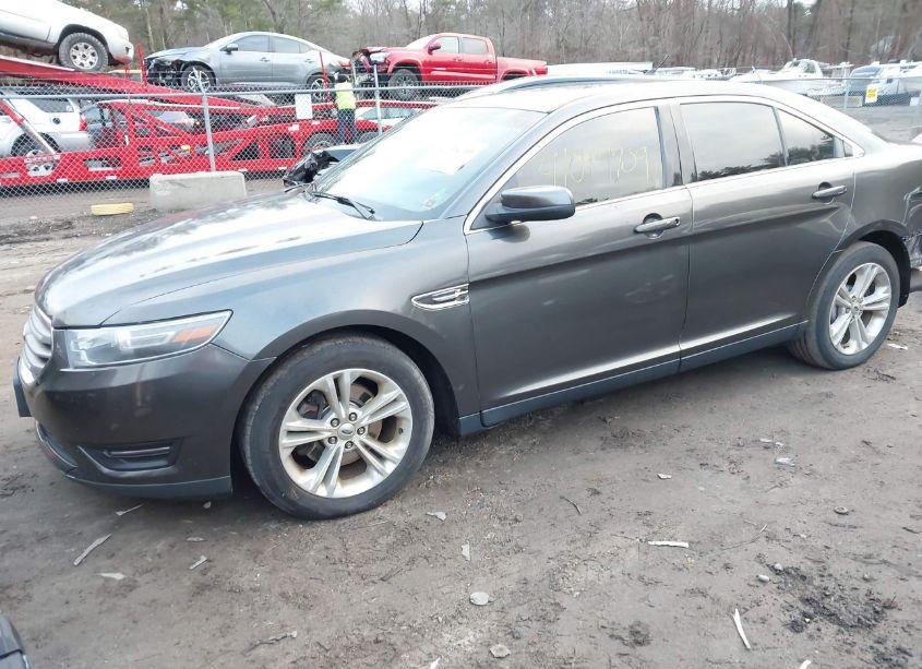 Photo 2 of 2017 Ford Taurus SEL (VIN 1FAHP2H8XHG119588)