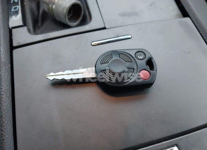 Photo 11 of 2010 Ford Taurus SEL (VIN 1FAHP2HW0AG104408)