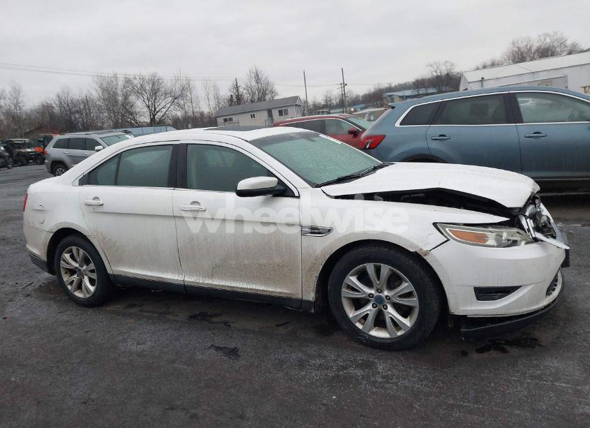Photo 13 of 2010 Ford Taurus SEL (VIN 1FAHP2HW0AG104408)