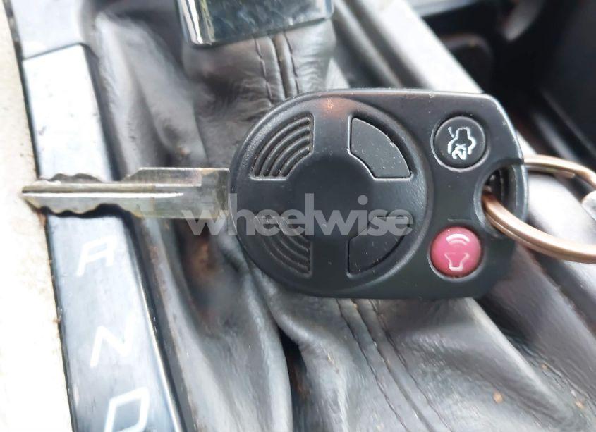 Photo 11 of 2010 Ford Taurus SEL (VIN 1FAHP2HW0AG106286)