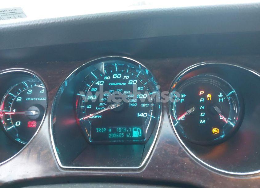 Photo 7 of 2010 Ford Taurus SEL (VIN 1FAHP2HW0AG106286)