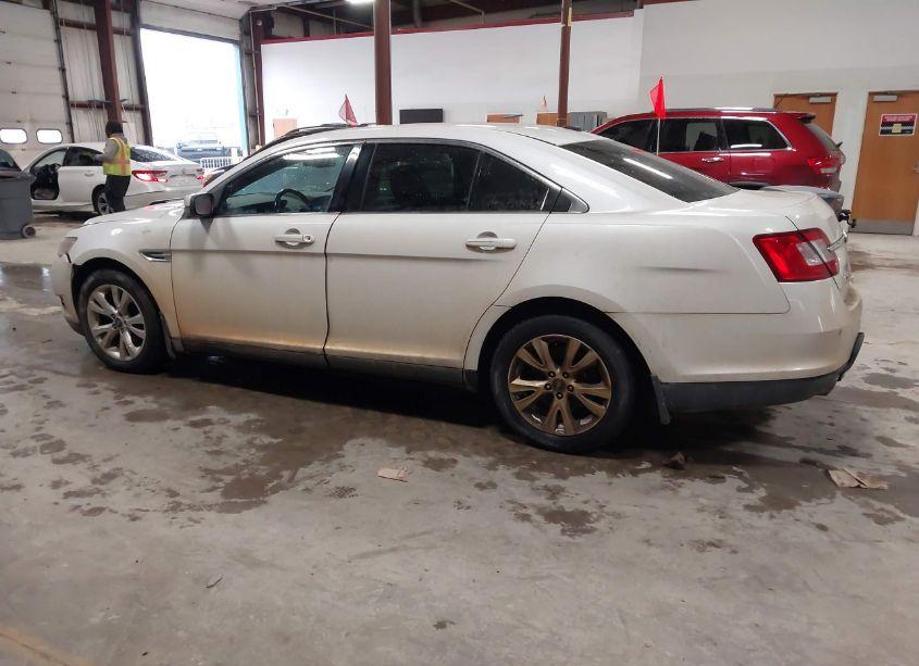 Photo 3 of 2011 Ford Taurus SEL (VIN 1FAHP2HW1BG128430)