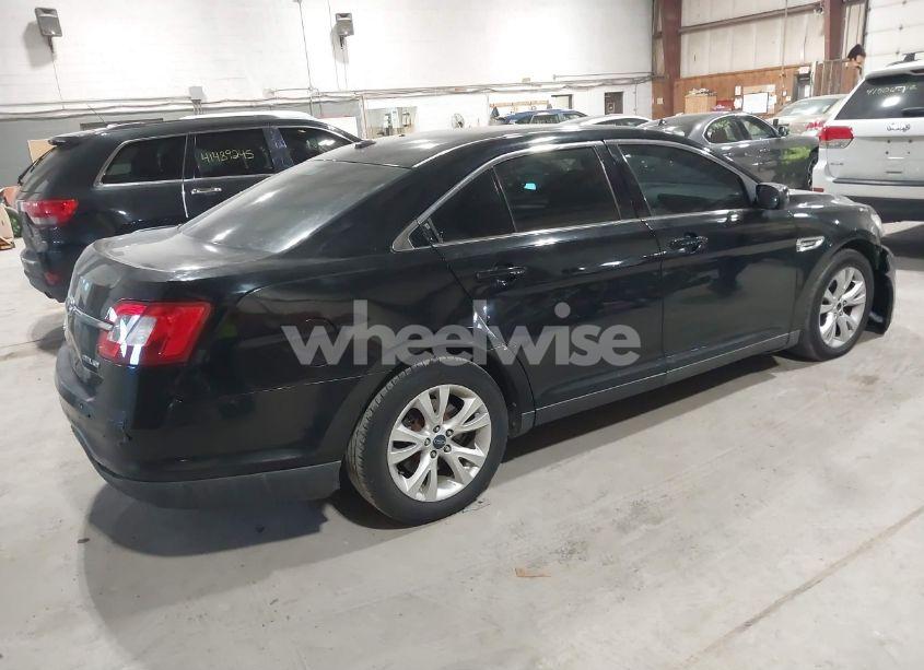 Photo 4 of 2011 Ford Taurus SEL (VIN 1FAHP2HW2BG190225)