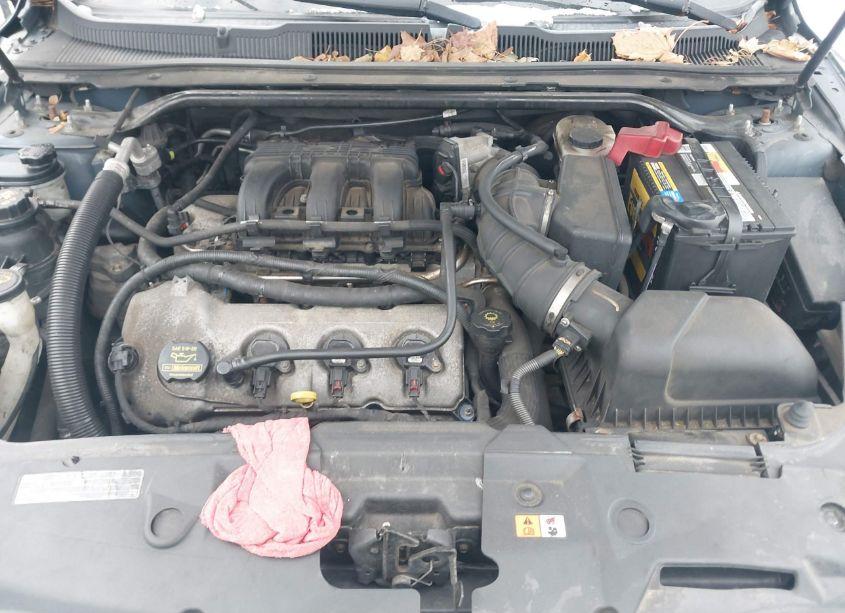 Photo 10 of 2010 Ford Taurus SEL (VIN 1FAHP2HW4AG105979)