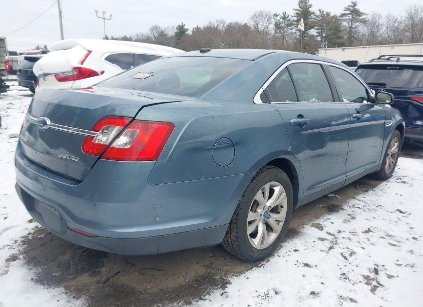 Photo 4 of 2010 Ford Taurus SEL (VIN 1FAHP2HW4AG105979)