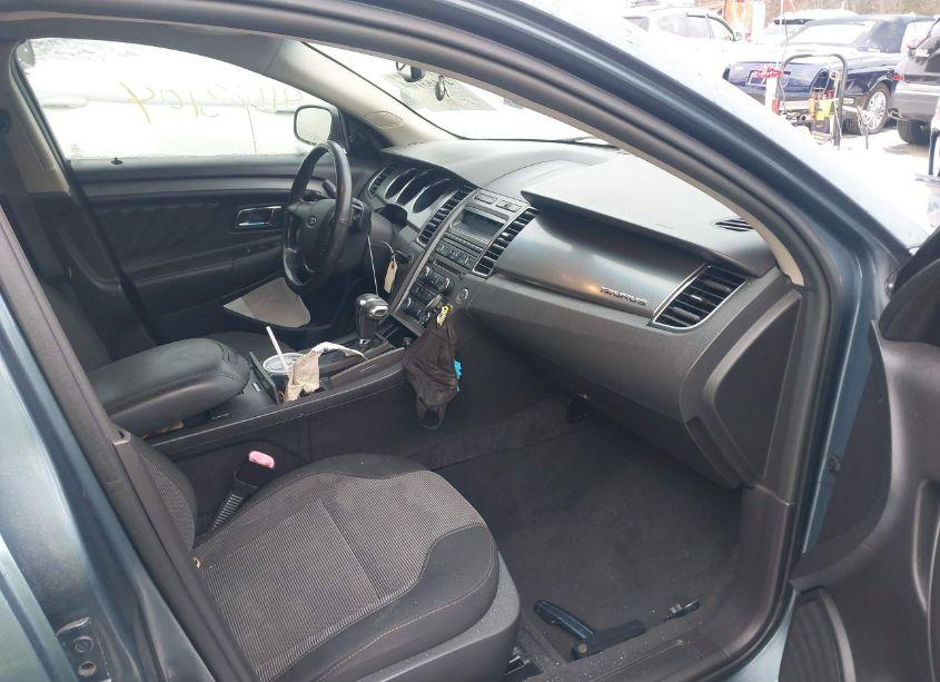 Photo 5 of 2010 Ford Taurus SEL (VIN 1FAHP2HW4AG105979)