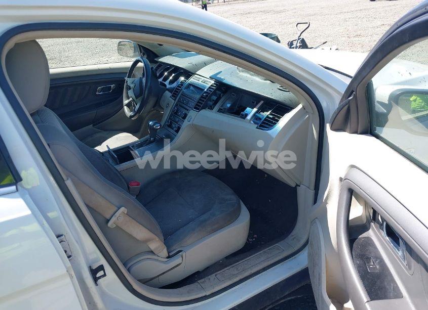 Photo 5 of 2011 Ford Taurus SEL (VIN 1FAHP2HW6BG103099)