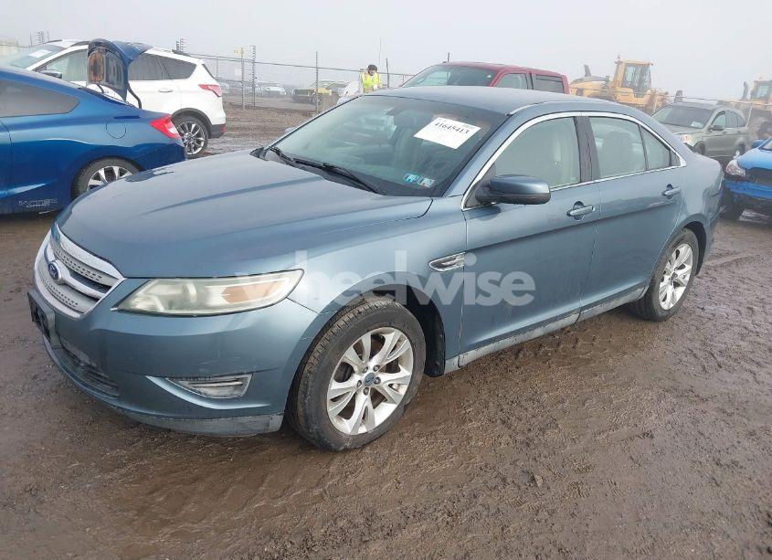 Photo 2 of 2010 Ford Taurus SEL (VIN 1FAHP2HW7AG163830)