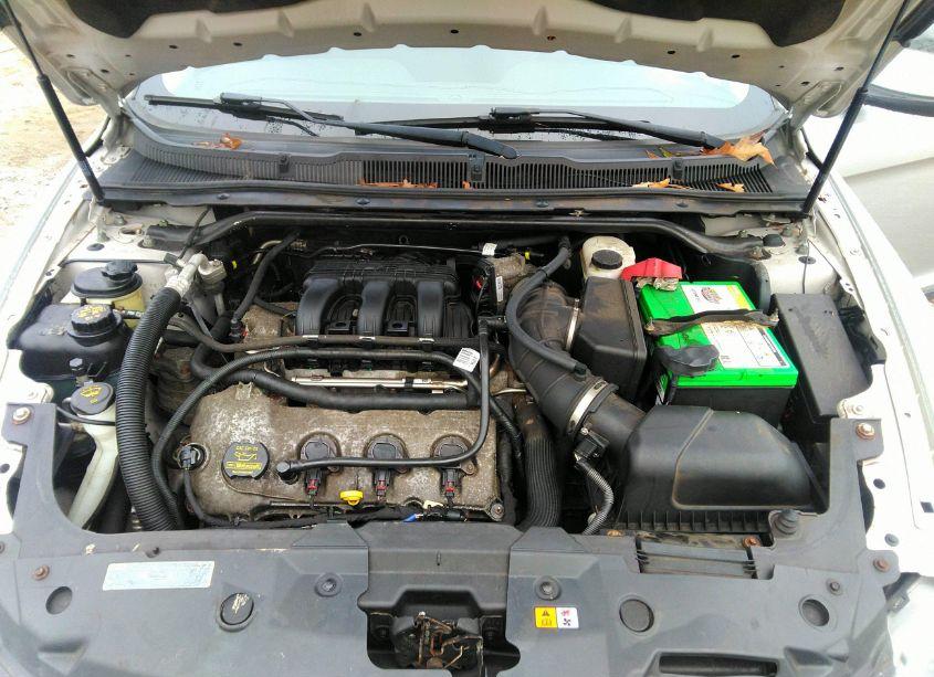 Photo 10 of 2011 Ford Taurus SEL (VIN 1FAHP2HW7BG149671)