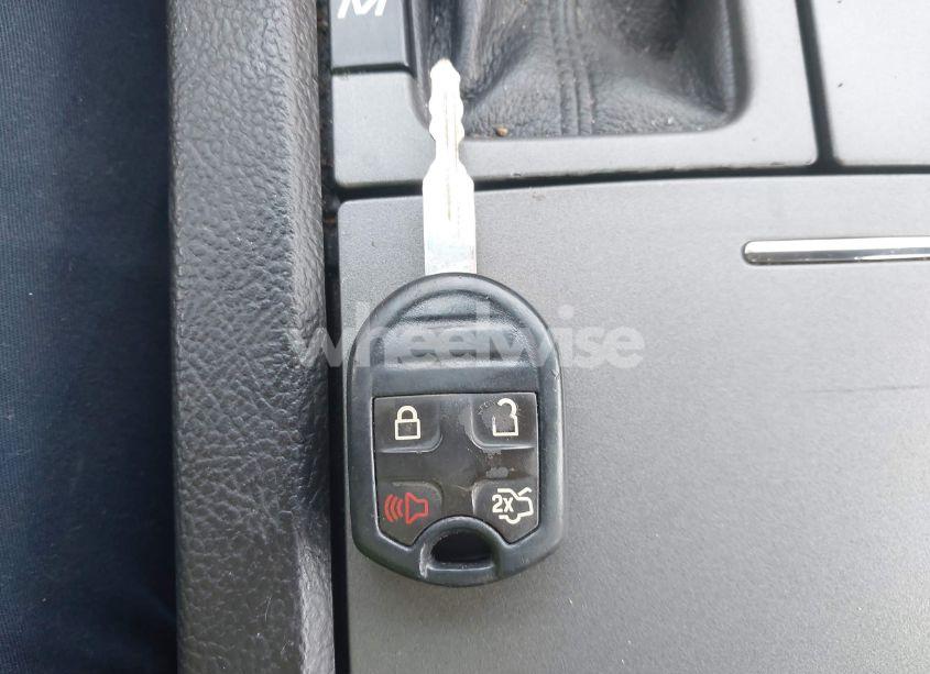 Photo 11 of 2011 Ford Taurus SEL (VIN 1FAHP2HW8BG176832)