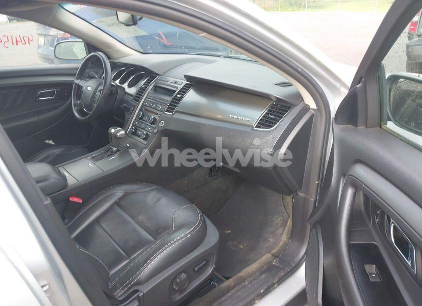 Photo 5 of 2011 Ford Taurus SEL (VIN 1FAHP2HW8BG176832)