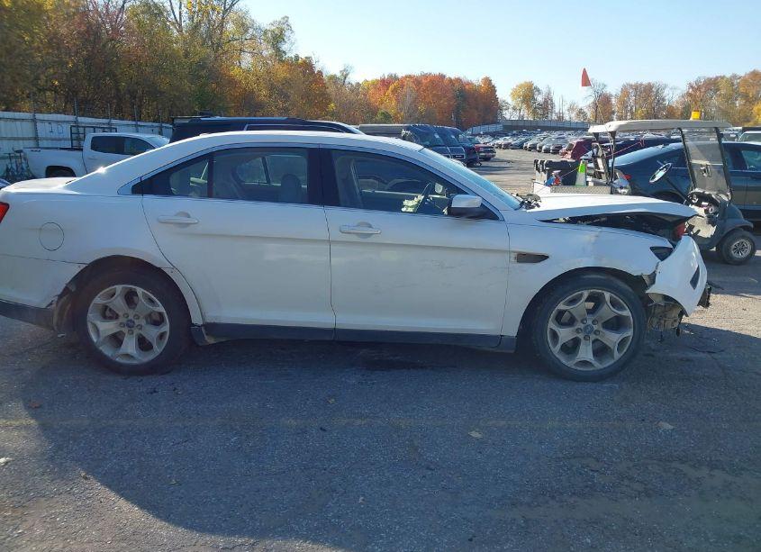 Photo 14 of 2010 Ford Taurus SEL (VIN 1FAHP2HWXAG139957)