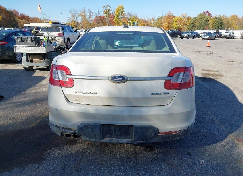 Photo 17 of 2010 Ford Taurus SEL (VIN 1FAHP2HWXAG139957)