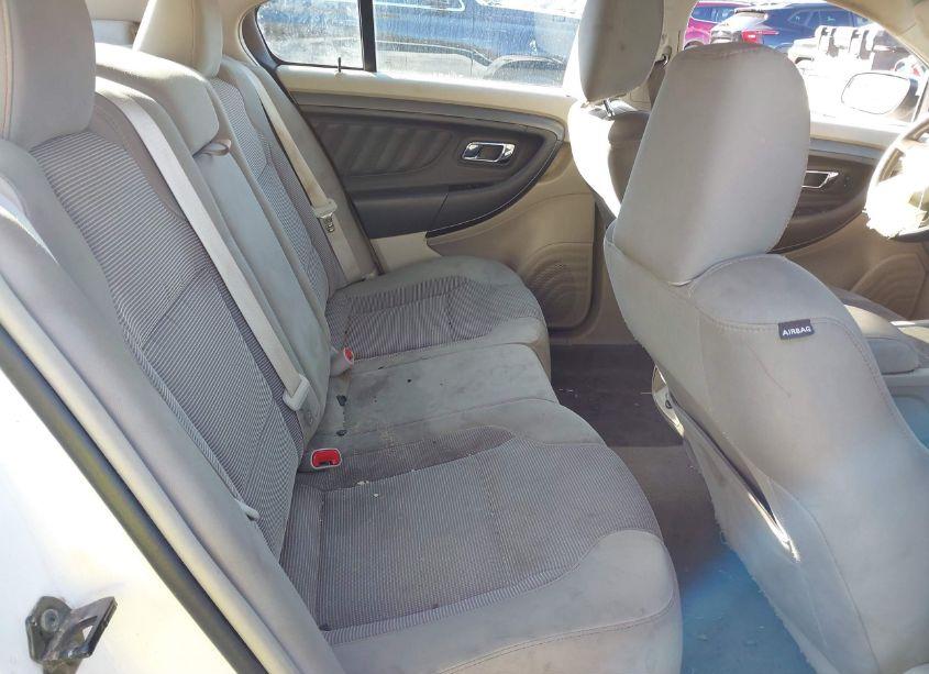 Photo 8 of 2010 Ford Taurus SEL (VIN 1FAHP2HWXAG139957)