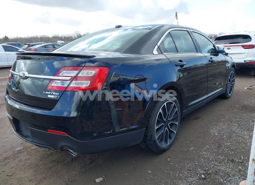 Photo 4 of 2018 Ford Taurus LIMITED (VIN 1FAHP2J81JG130687)