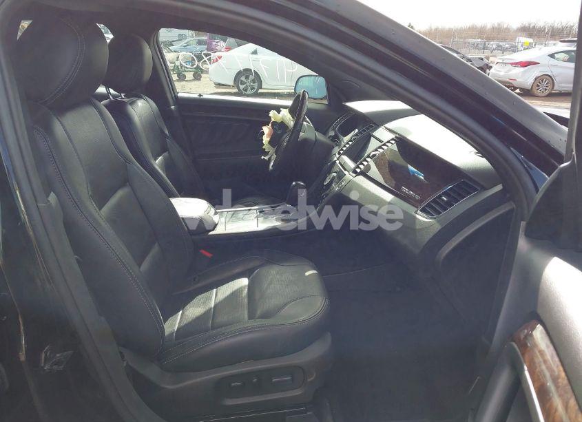 Photo 5 of 2018 Ford Taurus LIMITED (VIN 1FAHP2J81JG130687)