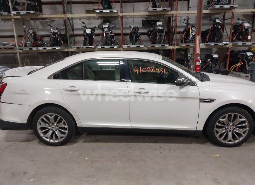 Photo 13 of 2015 Ford Taurus LIMITED (VIN 1FAHP2J85FG143692)