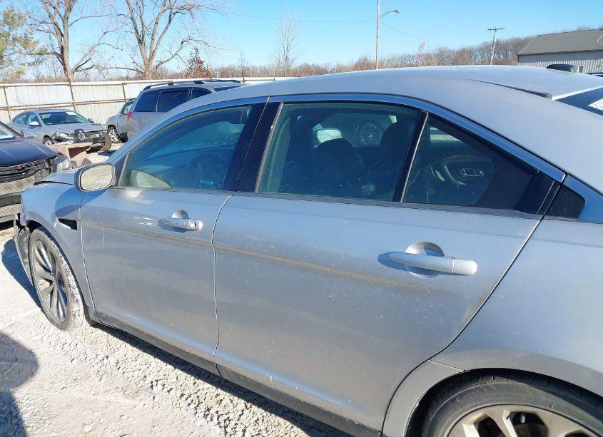 Photo 14 of 2015 Ford Taurus LIMITED (VIN 1FAHP2J86FG110166)