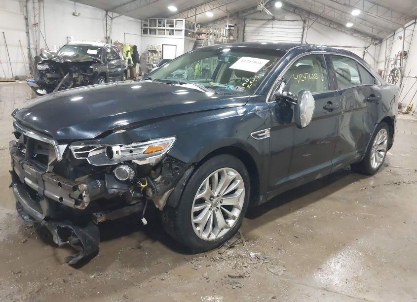 Photo 2 of 2014 Ford Taurus LIMITED (VIN 1FAHP2J88EG143443)