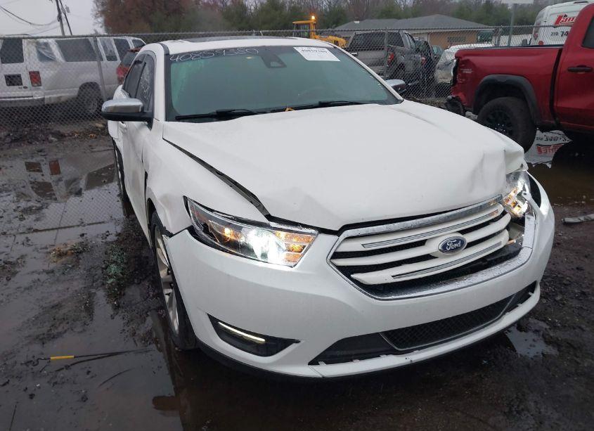 2016 Ford Taurus LIMITED (VIN 1FAHP2J89GG143888) main photo