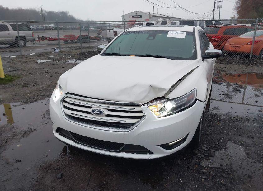 Photo 2 of 2016 Ford Taurus LIMITED (VIN 1FAHP2J89GG143888)