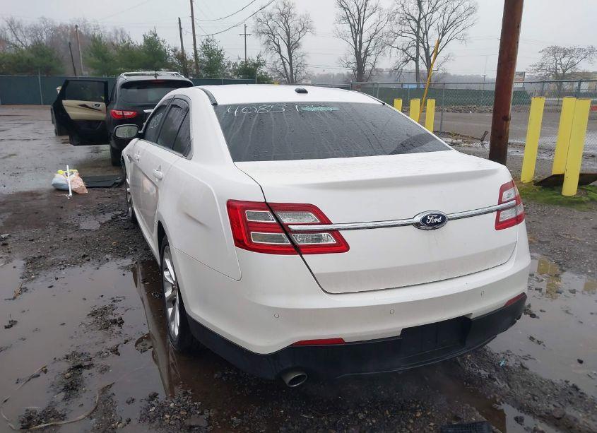 Photo 3 of 2016 Ford Taurus LIMITED (VIN 1FAHP2J89GG143888)