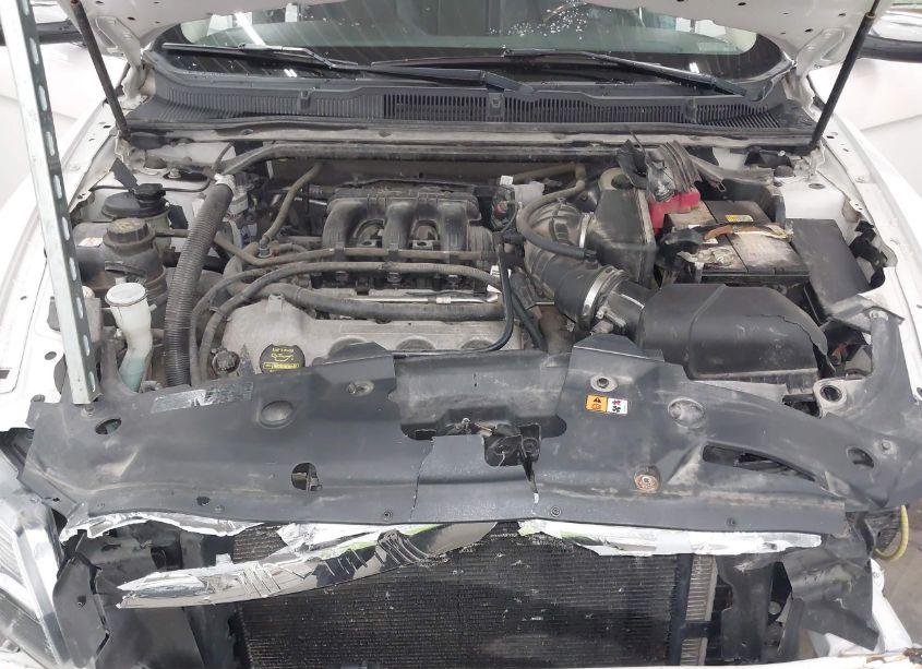 Photo 10 of 2011 Ford Taurus LIMITED (VIN 1FAHP2JW2BG114823)