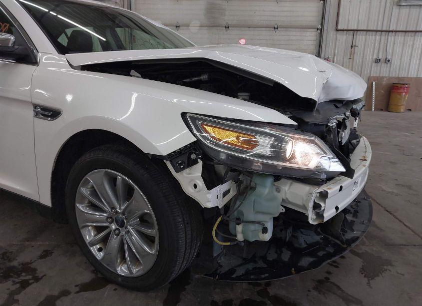 Photo 6 of 2011 Ford Taurus LIMITED (VIN 1FAHP2JW2BG114823)
