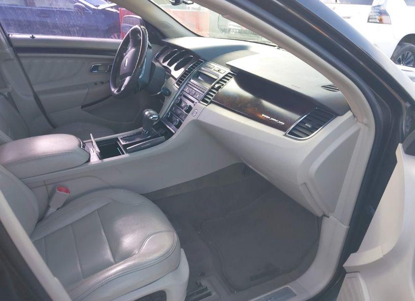 Photo 5 of 2010 Ford Taurus LIMITED (VIN 1FAHP2JW3AG112514)