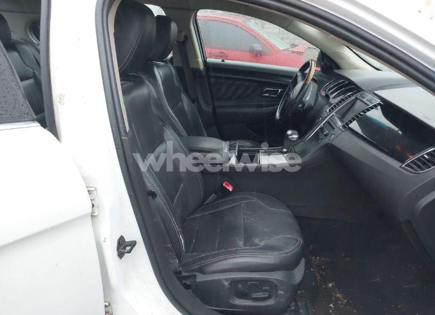 Photo 5 of 2010 Ford Taurus LIMITED (VIN 1FAHP2JW7AG106442)