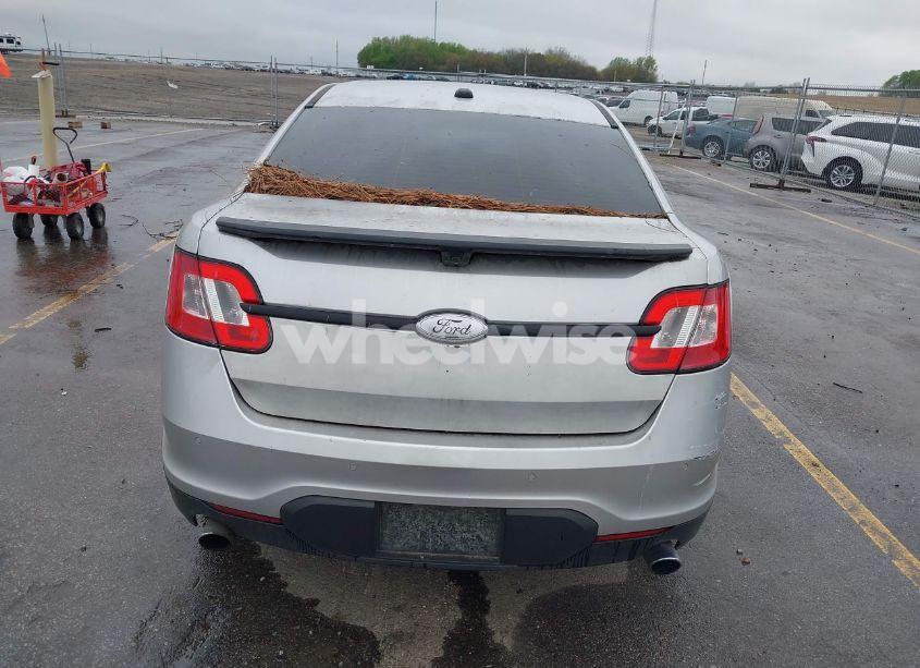 Photo 12 of 2010 Ford Taurus SHO (VIN 1FAHP2KT0AG130490)