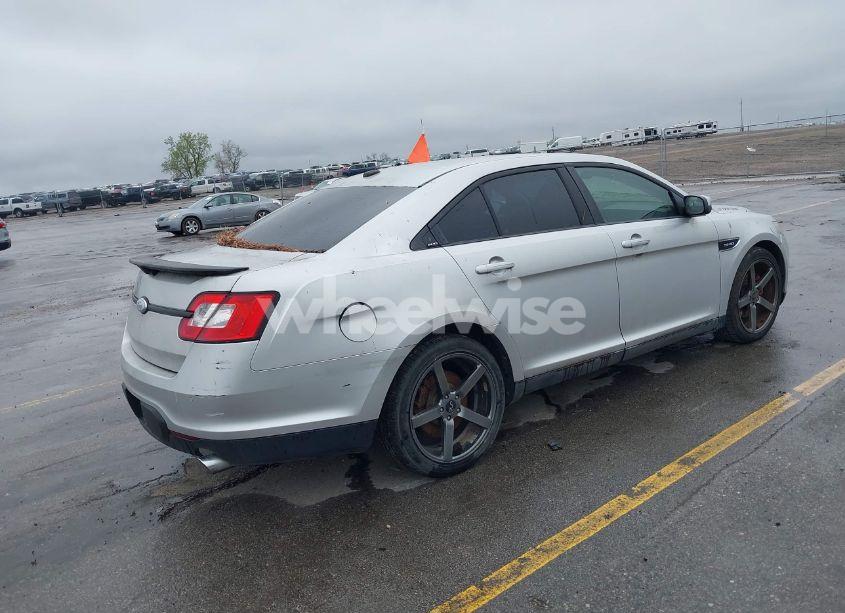 Photo 4 of 2010 Ford Taurus SHO (VIN 1FAHP2KT0AG130490)