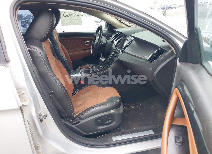 Photo 5 of 2010 Ford Taurus SHO (VIN 1FAHP2KT0AG130490)