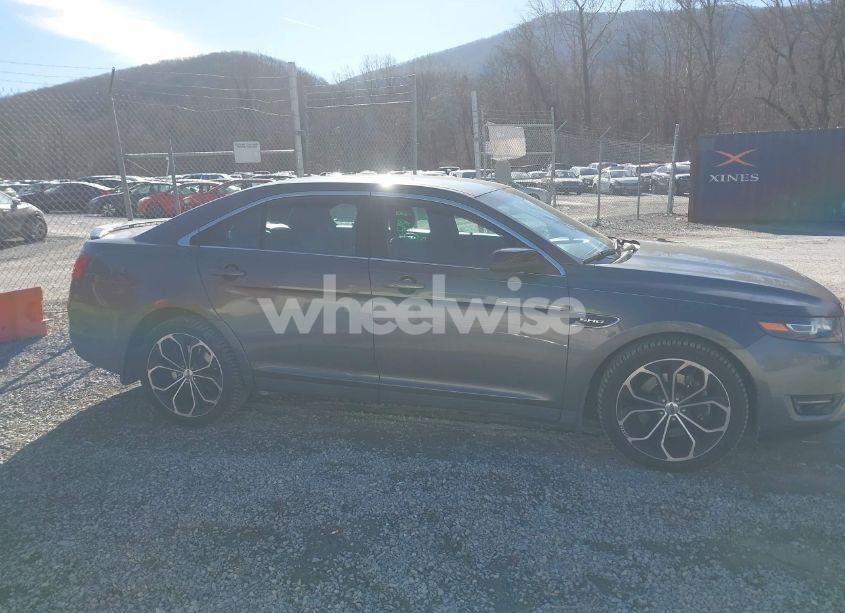 Photo 13 of 2016 Ford Taurus SHO (VIN 1FAHP2KT0GG133009)