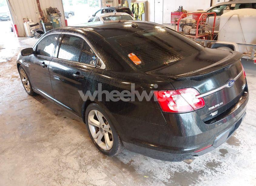 Photo 3 of 2010 Ford Taurus SHO (VIN 1FAHP2KT2AG106188)