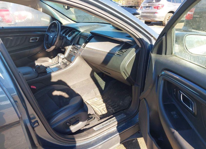 Photo 5 of 2010 Ford Taurus SHO (VIN 1FAHP2KT3AG102232)