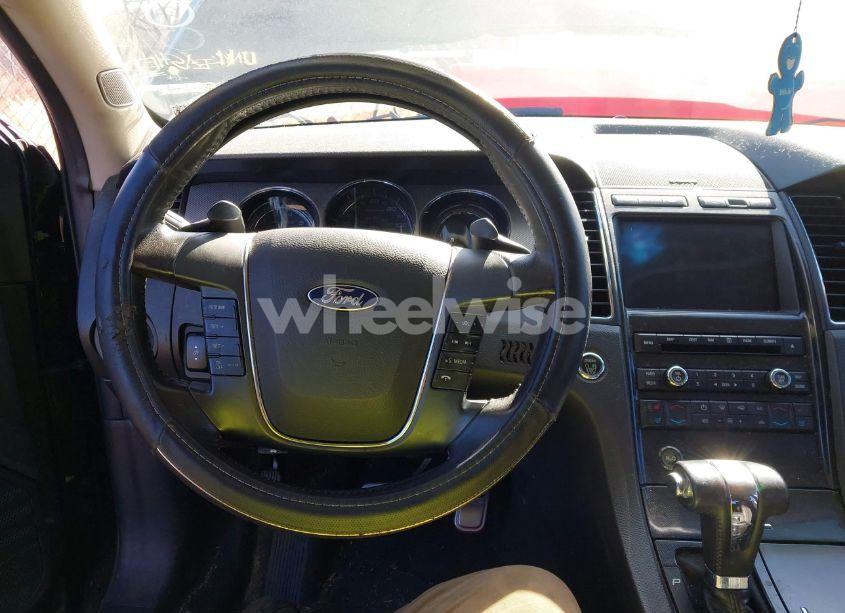 Photo 14 of 2010 Ford Taurus SHO (VIN 1FAHP2KT3AG143668)