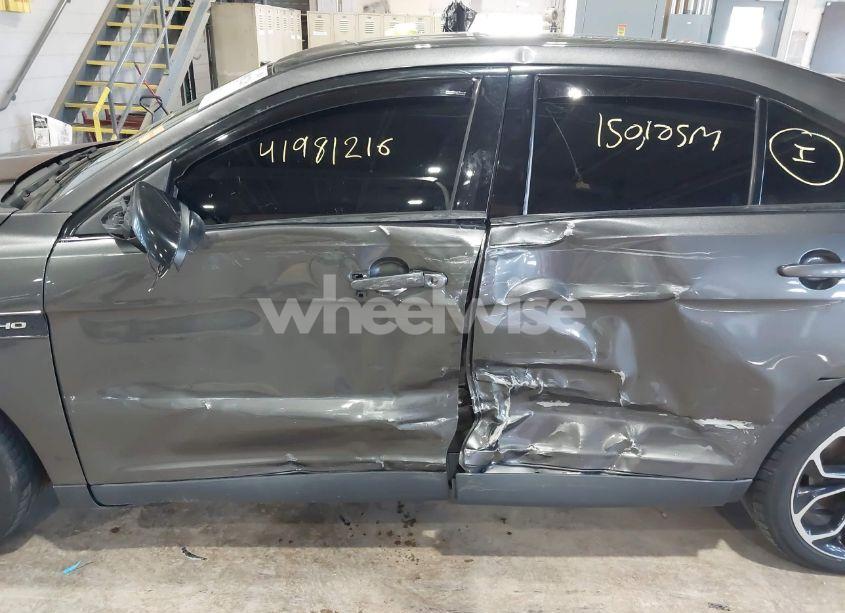 Photo 6 of 2015 Ford Taurus SHO (VIN 1FAHP2KT4FG122979)