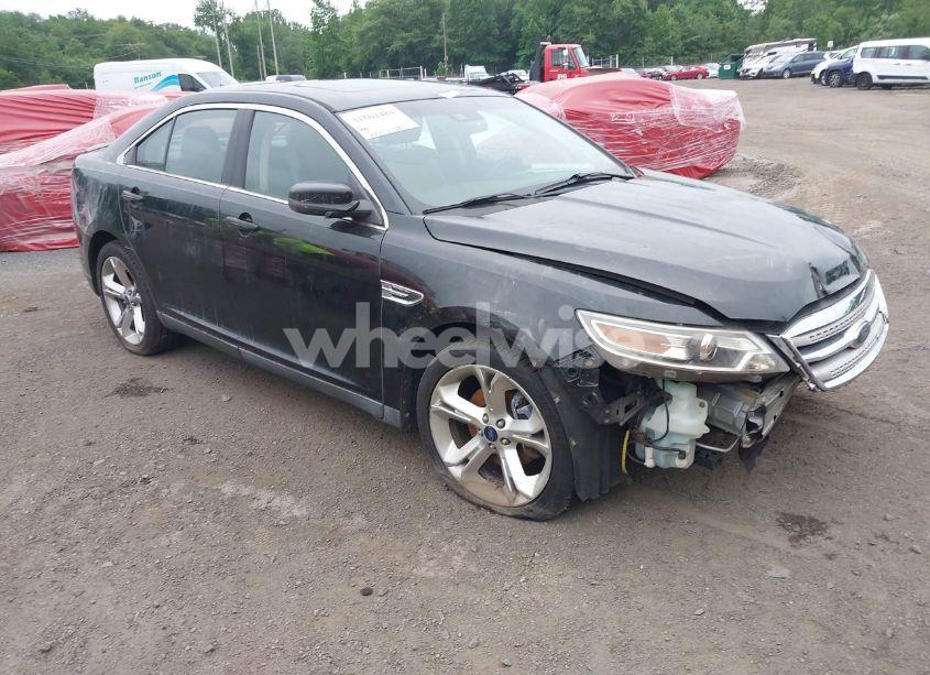 2010 Ford Taurus SHO (VIN 1FAHP2KT7AG132561) main photo