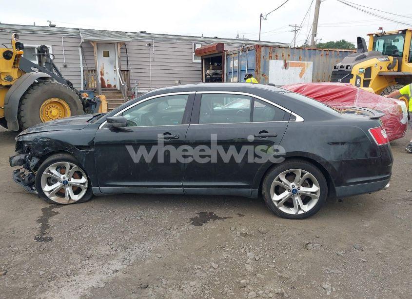 Photo 15 of 2010 Ford Taurus SHO (VIN 1FAHP2KT7AG132561)