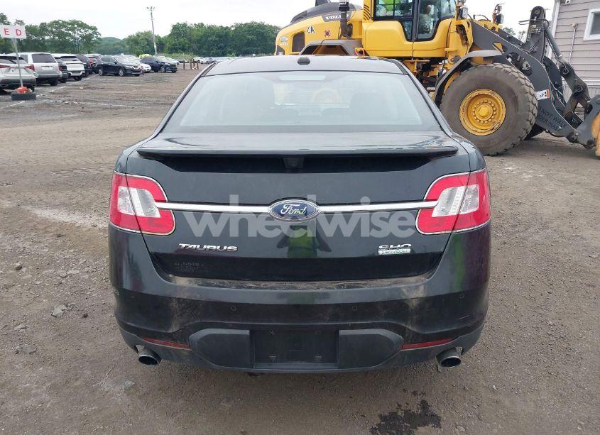 Photo 16 of 2010 Ford Taurus SHO (VIN 1FAHP2KT7AG132561)