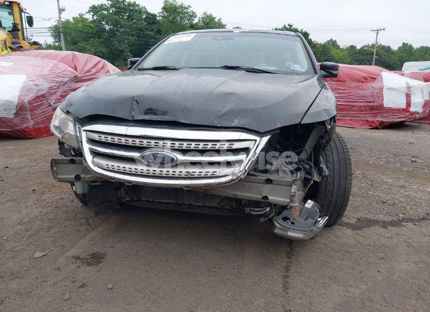 Photo 6 of 2010 Ford Taurus SHO (VIN 1FAHP2KT7AG132561)